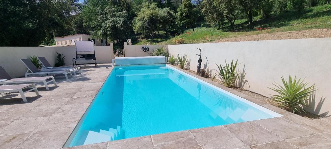 Les Bois De Zola Entre Provence Et Luberon Saint-Esteve-Janson Quarto foto