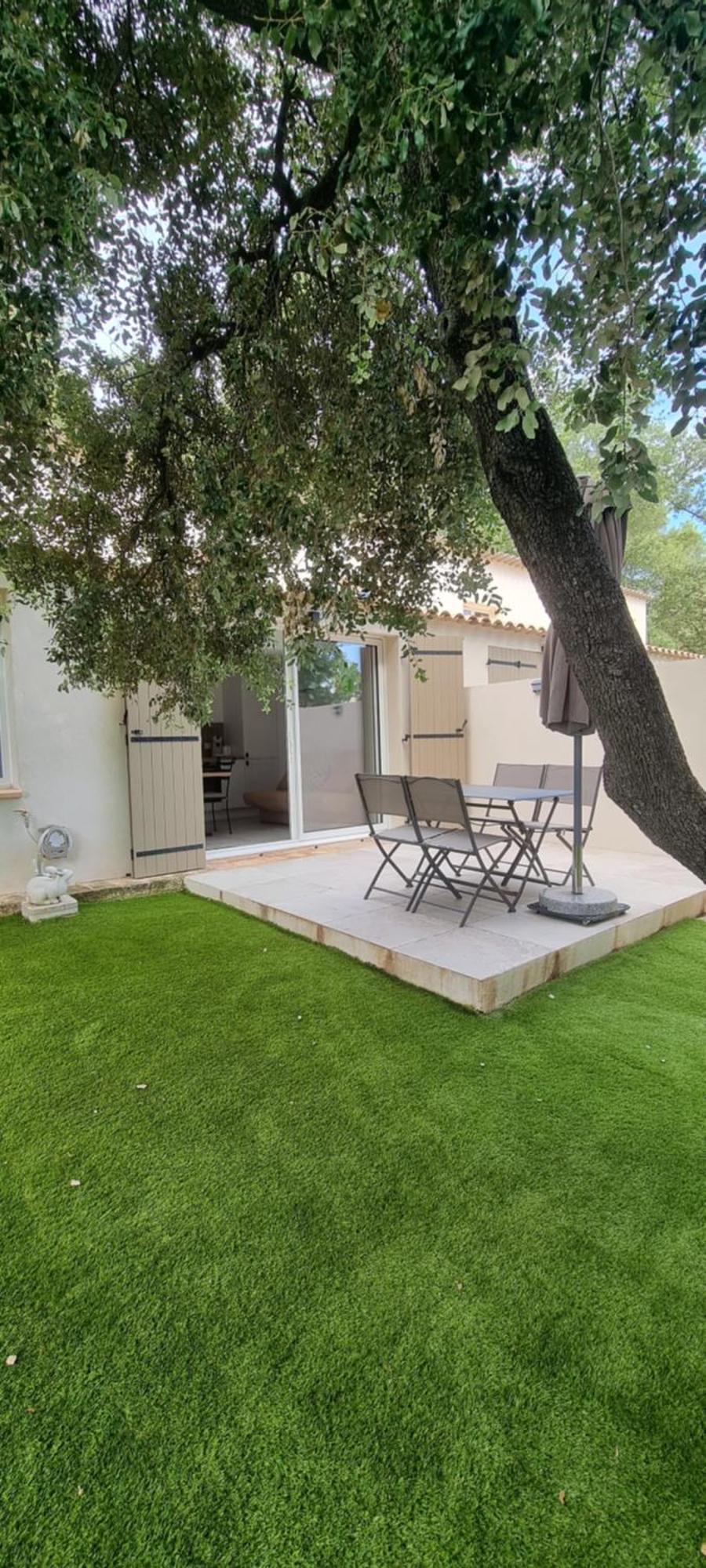 Les Bois De Zola Entre Provence Et Luberon Saint-Esteve-Janson Exterior foto